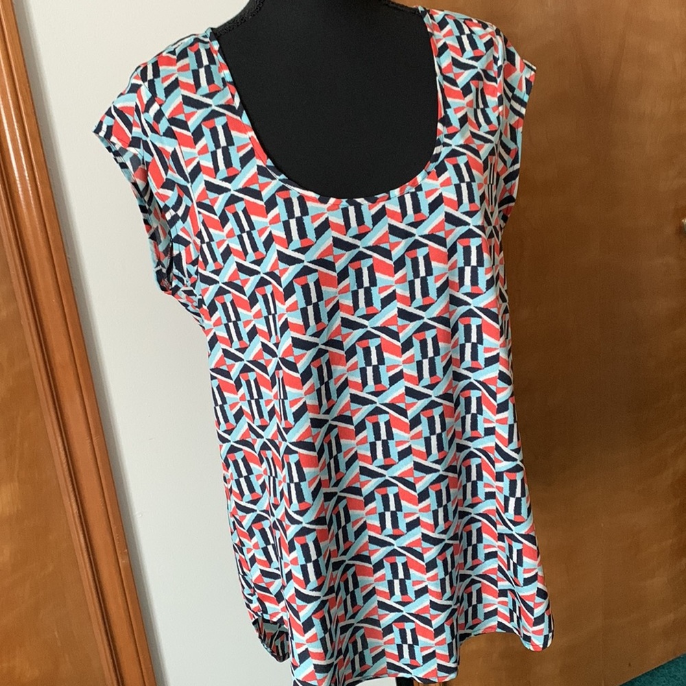 Daniel Rainn Women's Geometric Print Top w/ Cap Sleeve Scoop Neck High Low